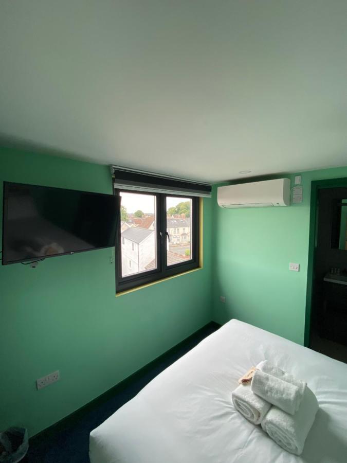 Aaron Wise - 51 Fitzhamon Apartments Cardiff Extérieur photo