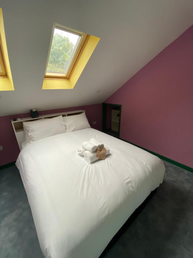 Aaron Wise - 51 Fitzhamon Apartments Cardiff Extérieur photo