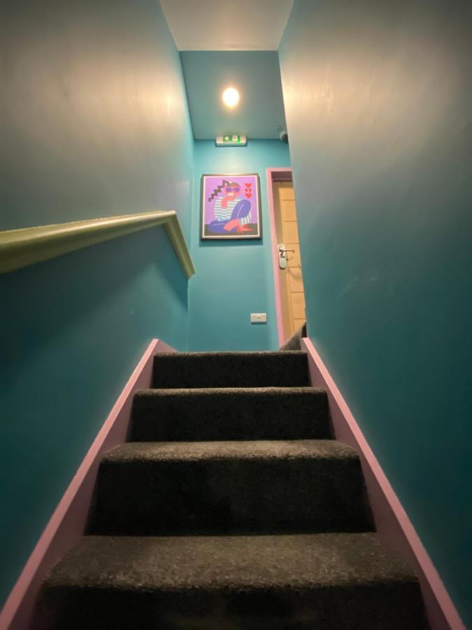 Aaron Wise - 51 Fitzhamon Apartments Cardiff Extérieur photo