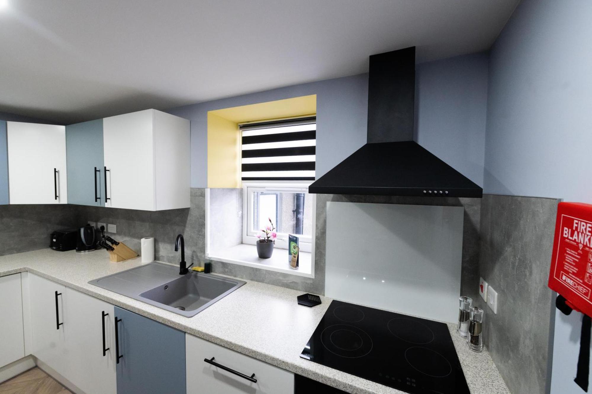 Aaron Wise - 51 Fitzhamon Apartments Cardiff Extérieur photo