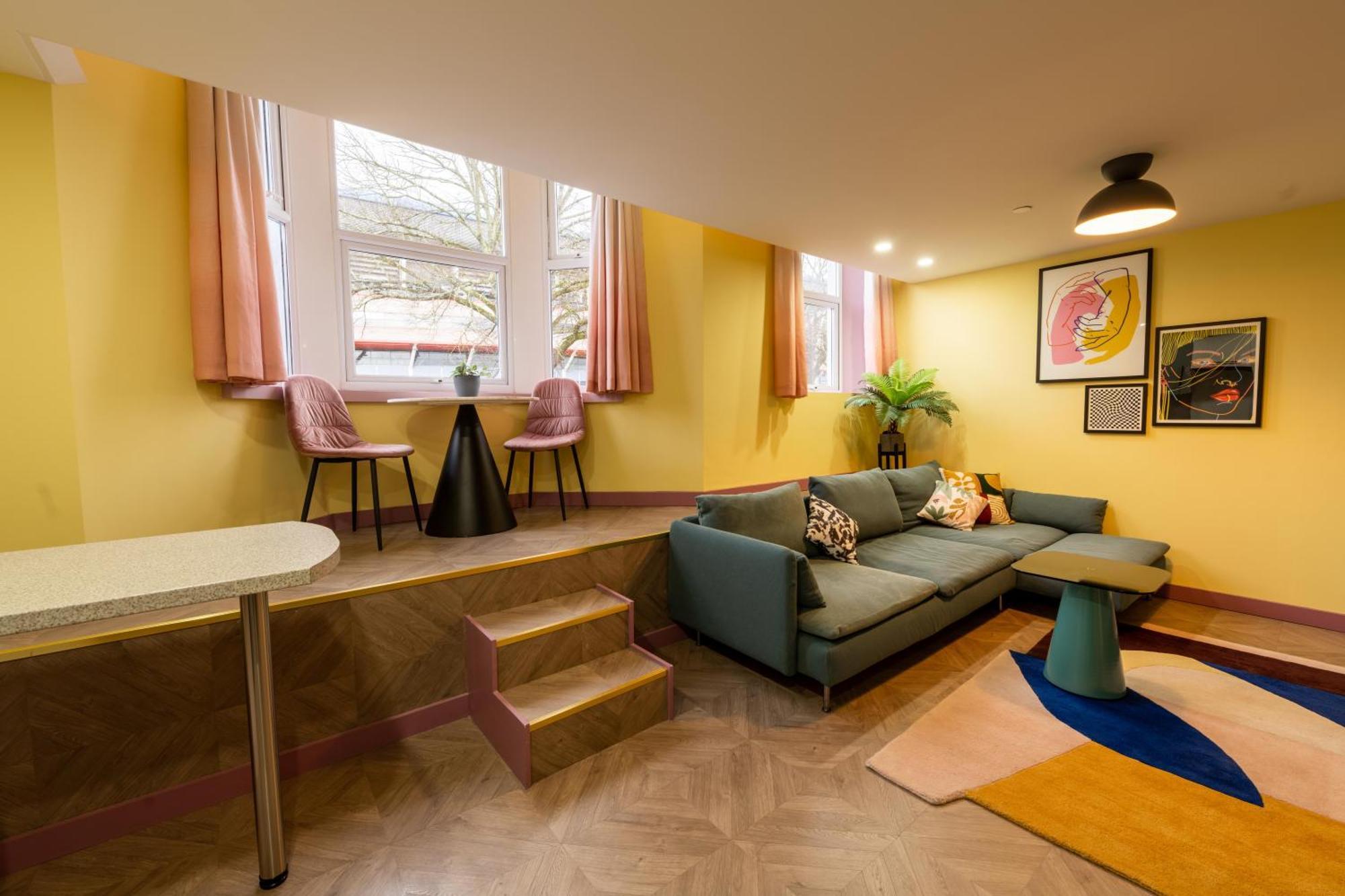 Aaron Wise - 51 Fitzhamon Apartments Cardiff Extérieur photo