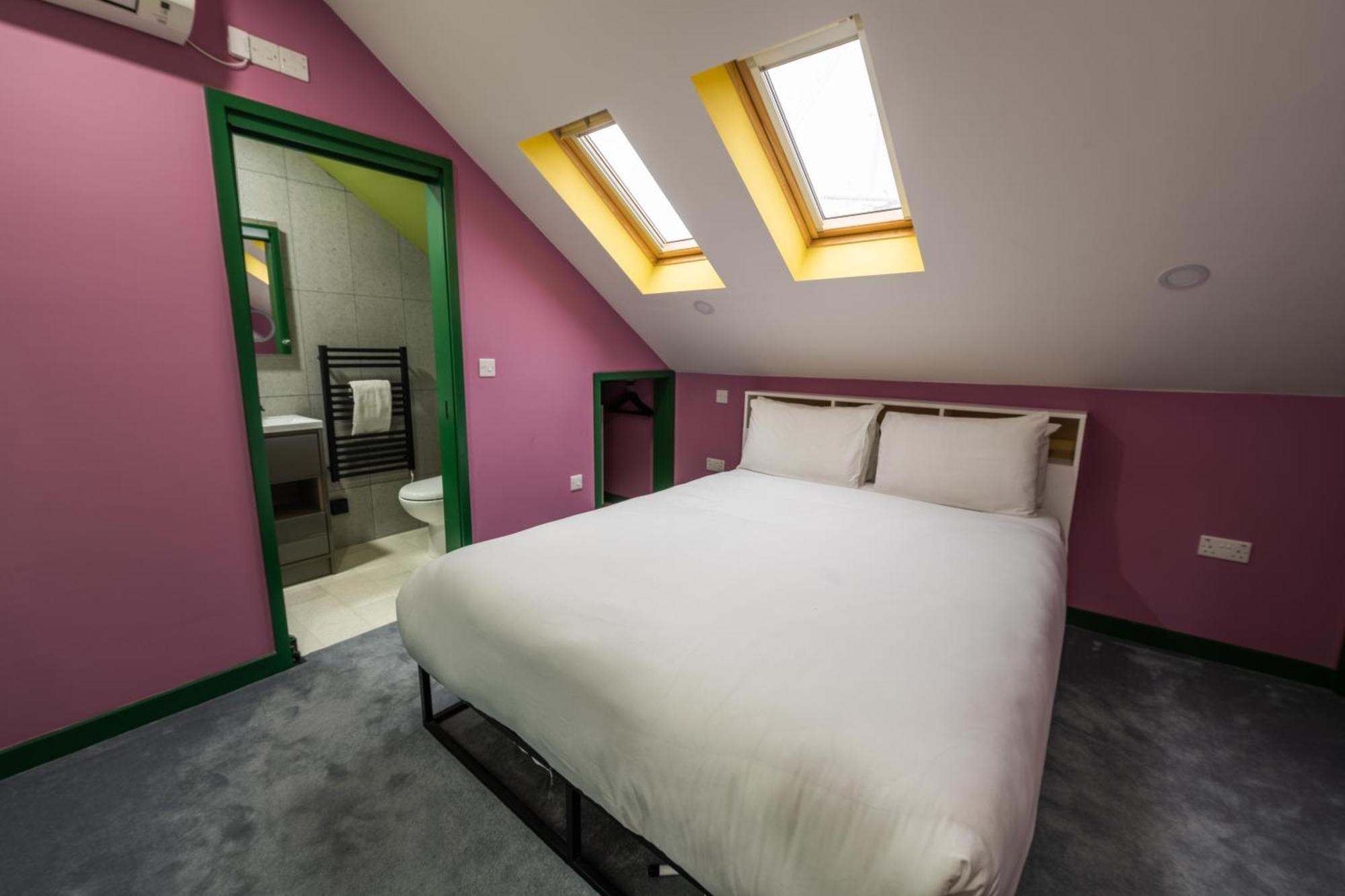 Aaron Wise - 51 Fitzhamon Apartments Cardiff Extérieur photo